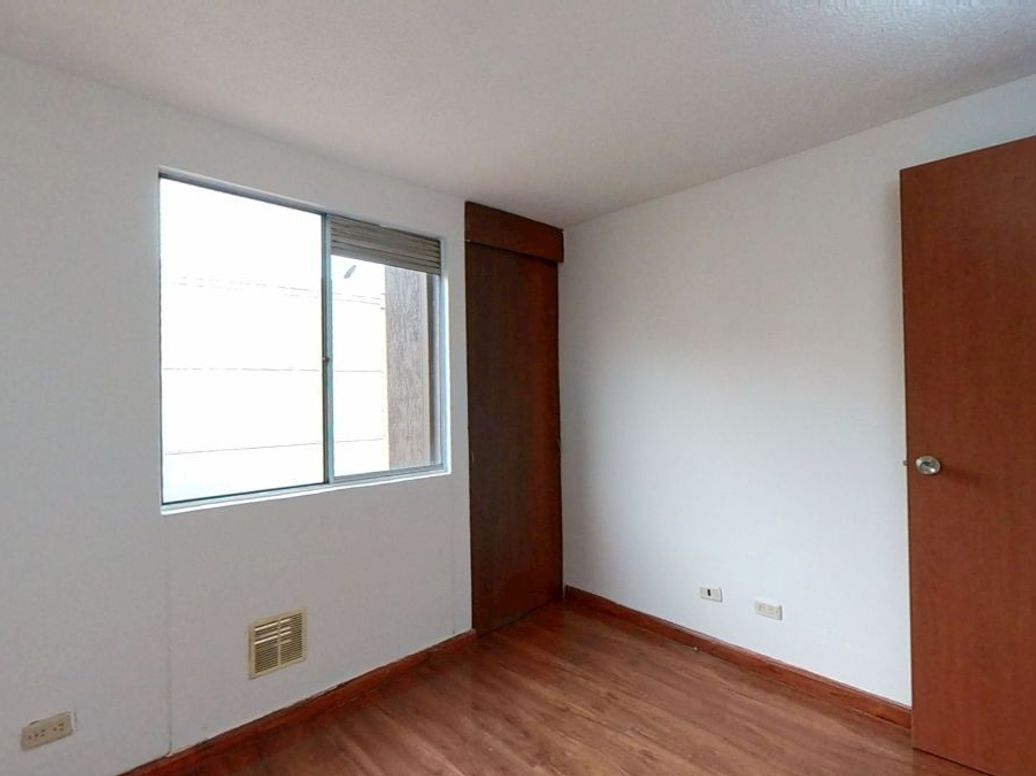 Apartamento de 3 alcobas en venta en Ub. La Gran Granada, Bogotá, 70 m² · foto 5 de 20