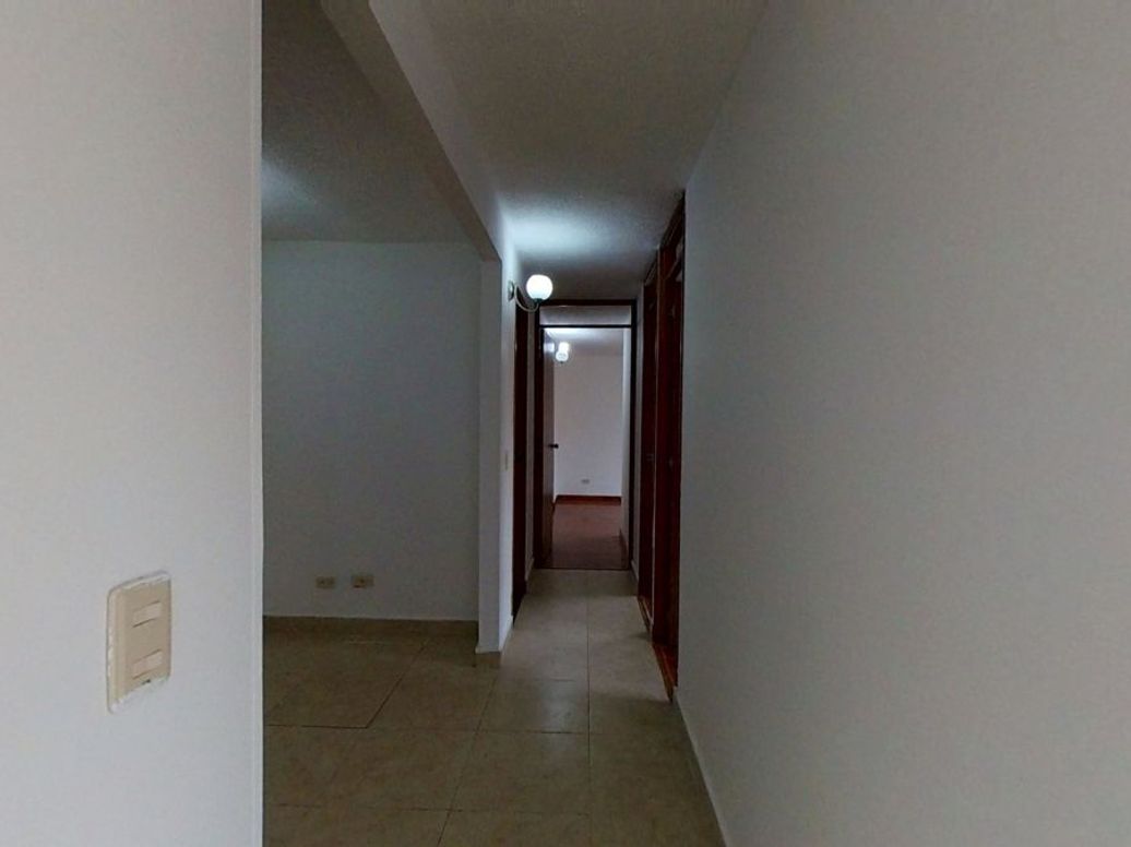 Apartamento de 3 alcobas en venta en Ub. La Gran Granada, Bogotá, 70 m² · foto 6 de 20