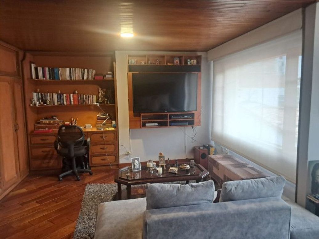 Casa de 3 alcobas en venta en Santa Barbara Occidental, Bogotá, 408 m² · foto 14 de 16