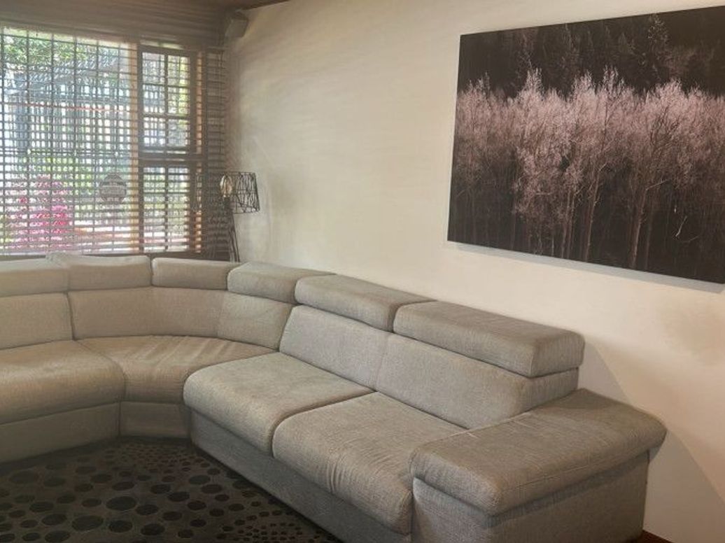 Casa de 3 alcobas en venta en Santa Barbara Occidental, Bogotá, 408 m² · foto 6 de 16