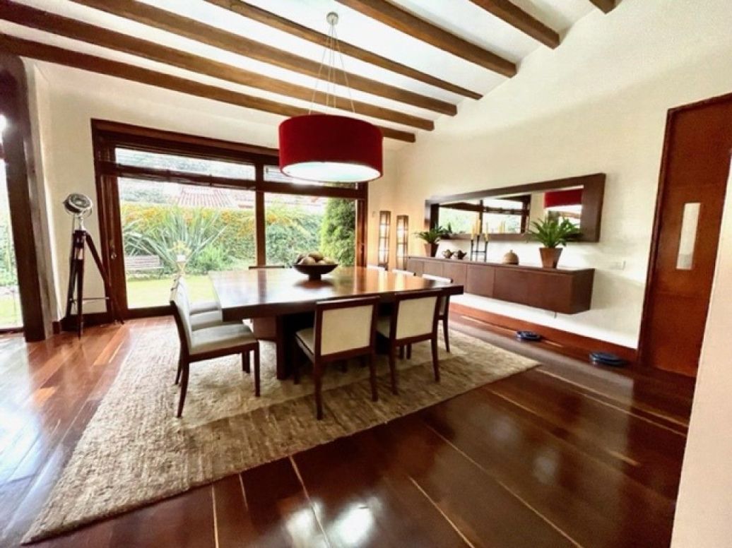 Casa de 5 alcobas en venta en Santa Barbara Alta, Bogotá, 334 m² · foto 3 de 20