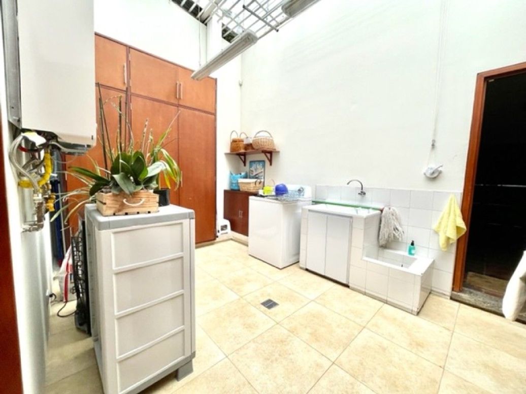 Casa de 5 alcobas en venta en Santa Barbara Alta, Bogotá, 334 m² · foto 16 de 20
