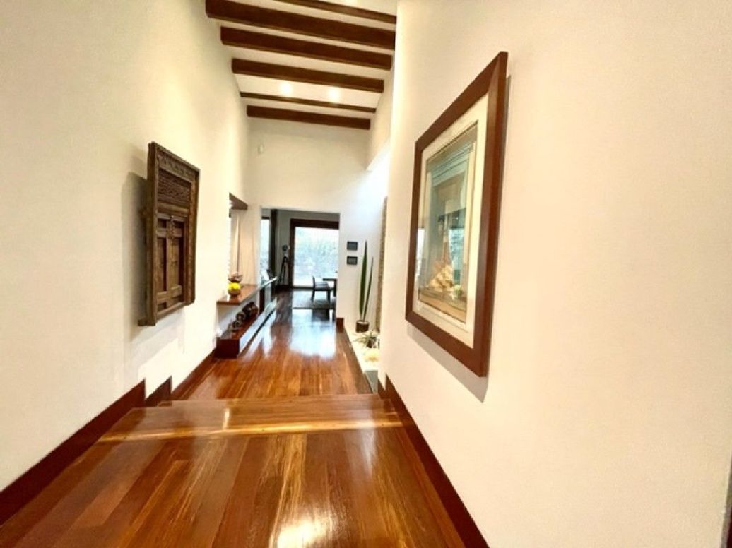 Casa de 5 alcobas en venta en Santa Barbara Alta, Bogotá, 334 m² · foto 8 de 20