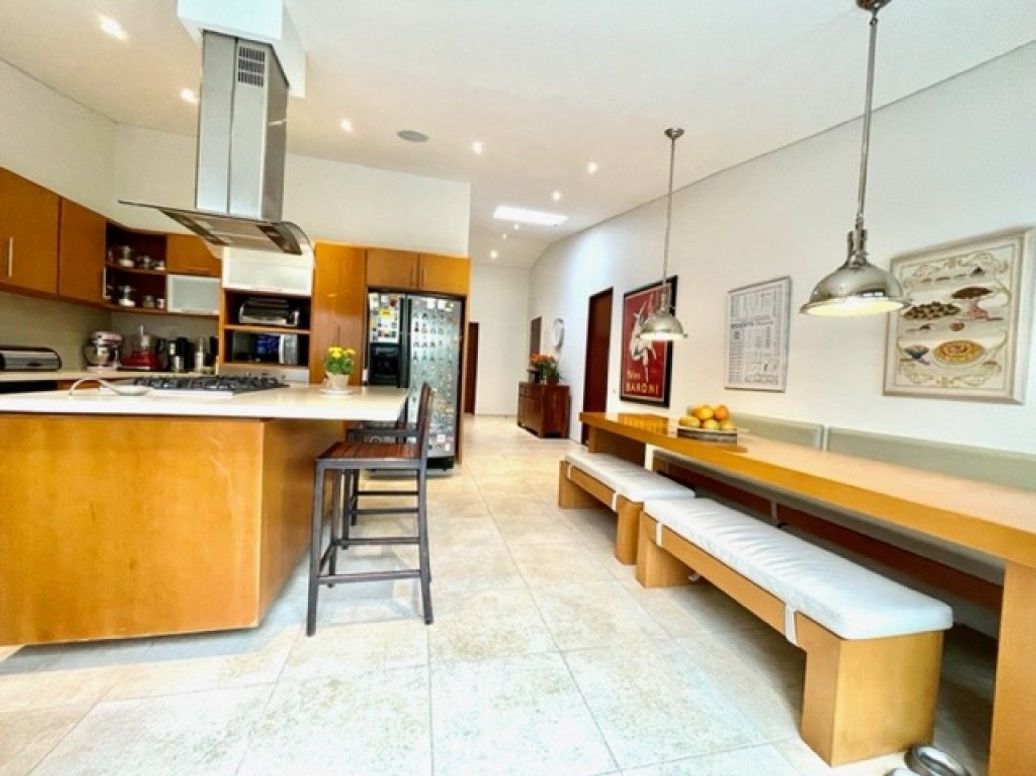 Casa de 5 alcobas en venta en Santa Barbara Alta, Bogotá, 334 m² · foto 5 de 20