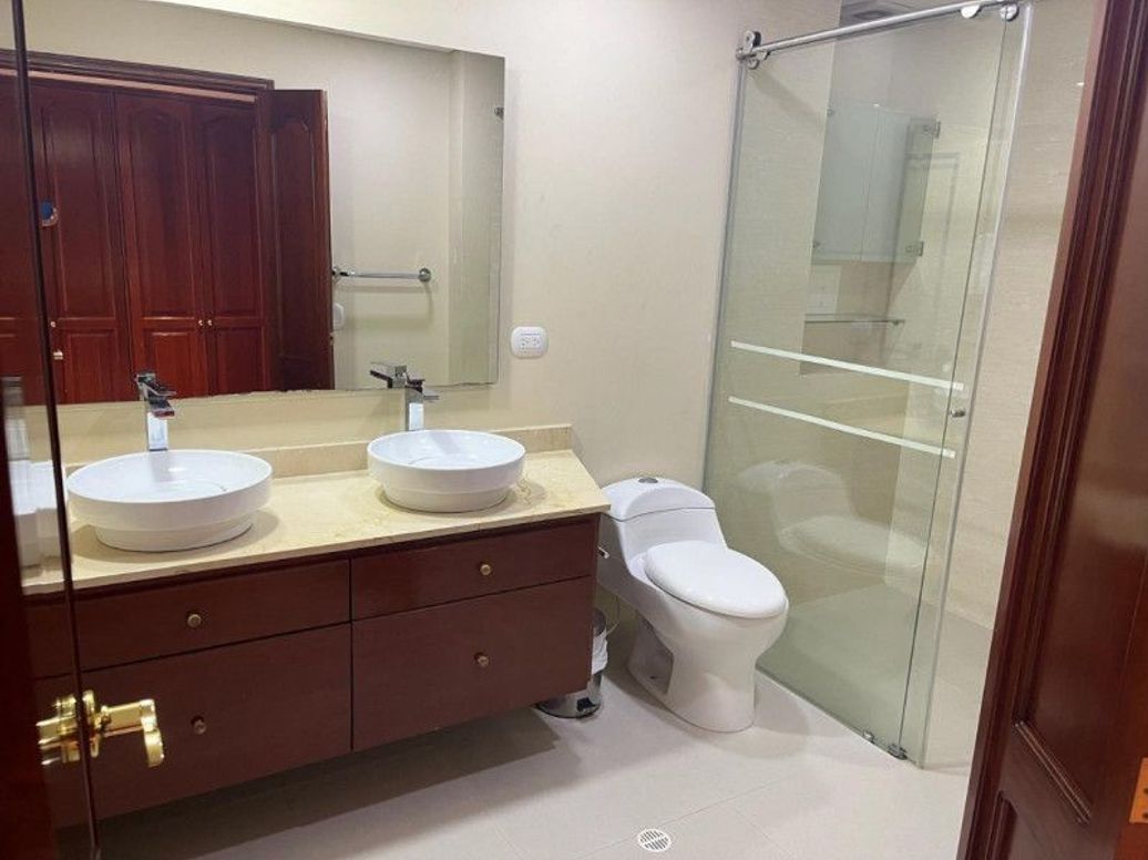 Apartamento de 3 alcobas en venta en A.S.D., Bogotá, 203 m² · foto 16 de 18