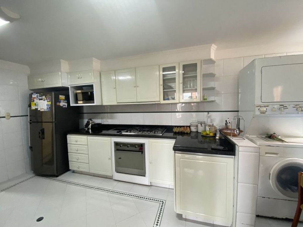 Apartamento de 3 alcobas en venta en A.S.D., Bogotá, 203 m² · foto 11 de 18