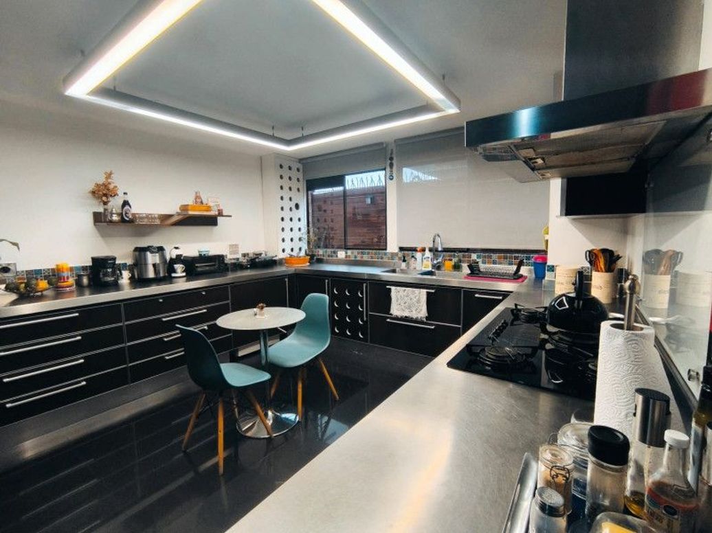 Apartamento de 3 alcobas en venta en Santa Bibiana, Bogotá, 165 m² · foto 2 de 20