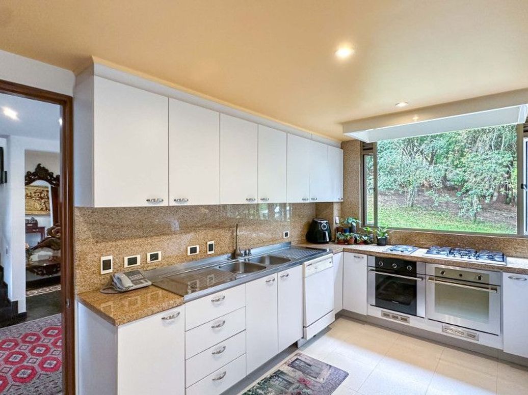 Casa de 4 alcobas en venta en Torca, Bogotá, 677 m² · foto 17 de 20