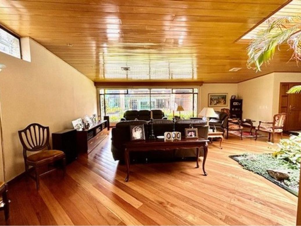 Casa de 5 alcobas en venta en Chico Norte Et. Iii, Bogotá, 798 m² · foto 7 de 20