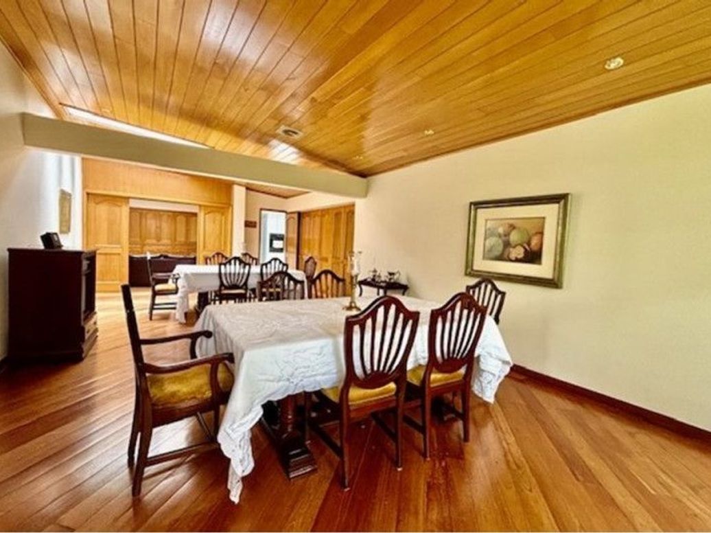 Casa de 5 alcobas en venta en Chico Norte Et. Iii, Bogotá, 798 m² · foto 9 de 20