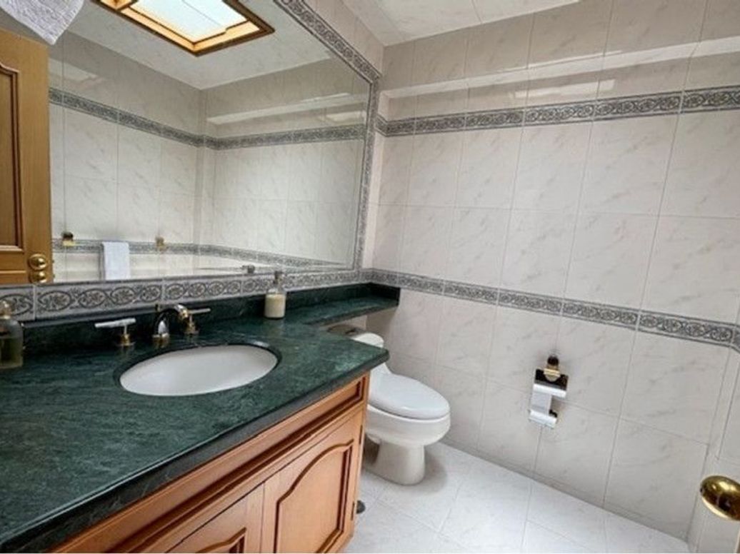 Casa de 5 alcobas en venta en Chico Norte Et. Iii, Bogotá, 798 m² · foto 12 de 20