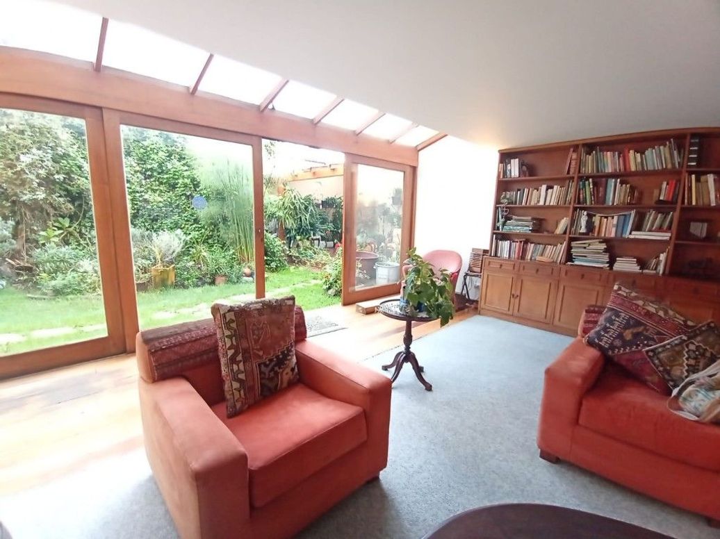 Casa de 5 alcobas en venta en Niza, Bogotá, 351 m² · foto 3 de 20