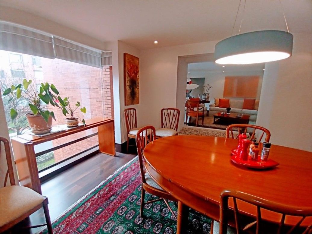 Apartamento de 3 alcobas en venta en Chico, Bogotá, 264 m² · foto 11 de 20