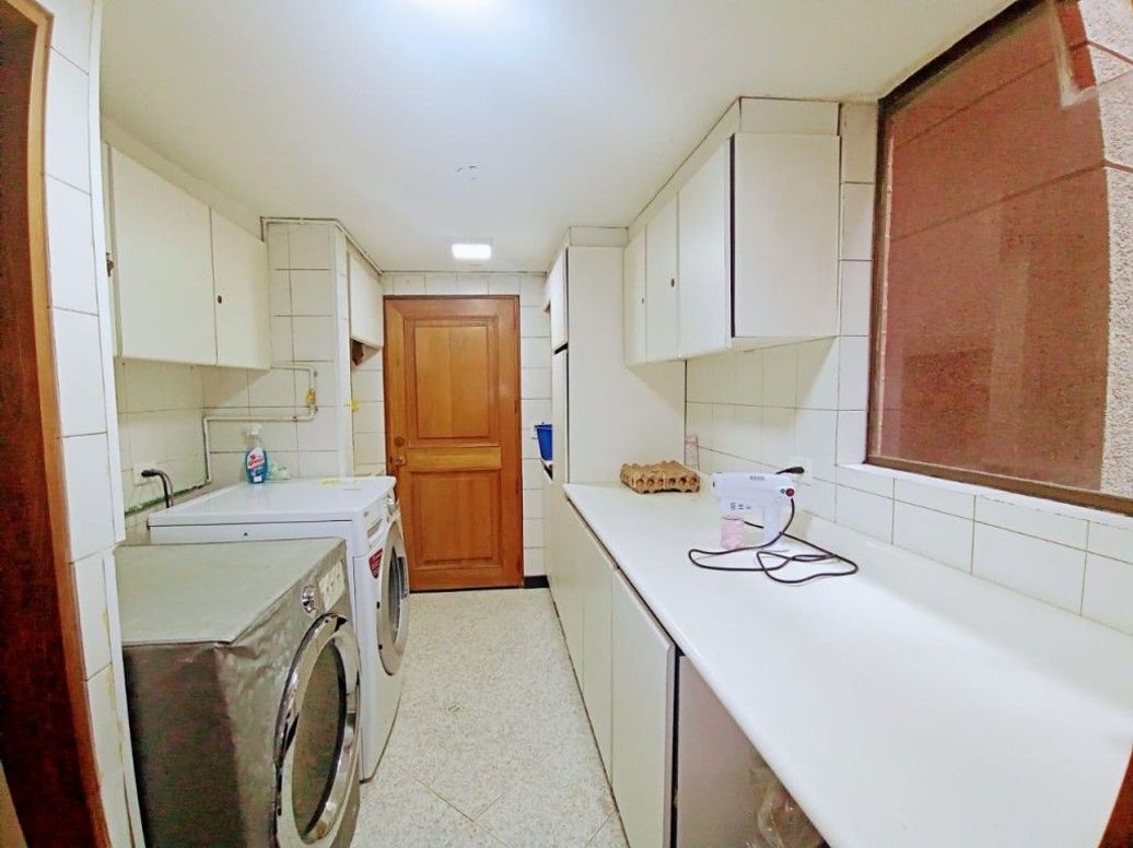 Apartamento de 3 alcobas en venta en Chico, Bogotá, 264 m² · foto 18 de 20
