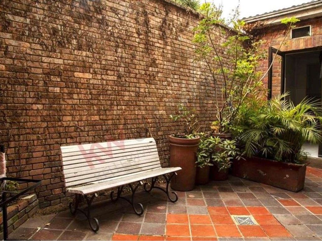 Casa de 5 alcobas en venta en Quinta Camacho, Bogotá, 616 m² · foto 6 de 15