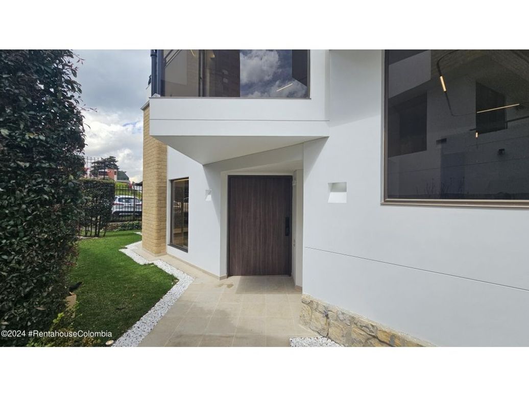 Casa de 4 alcobas en venta en Cedro Golf, Bogotá, 235 m² · foto 7 de 20