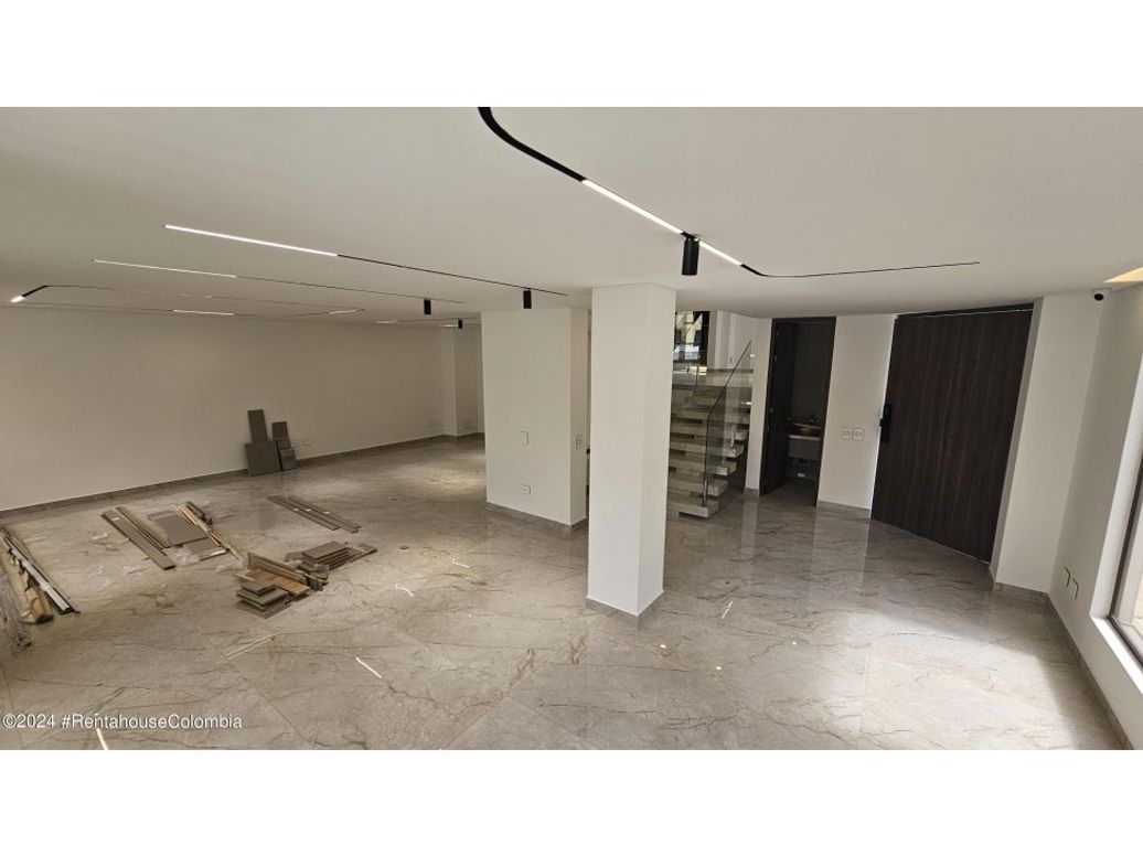 Casa de 4 alcobas en venta en Cedro Golf, Bogotá, 235 m² · foto 8 de 20