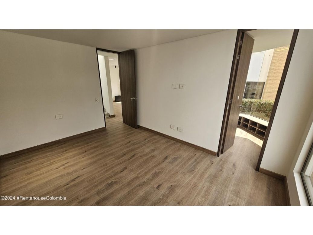 Casa de 4 alcobas en venta en Cedro Golf, Bogotá, 235 m² · foto 20 de 20