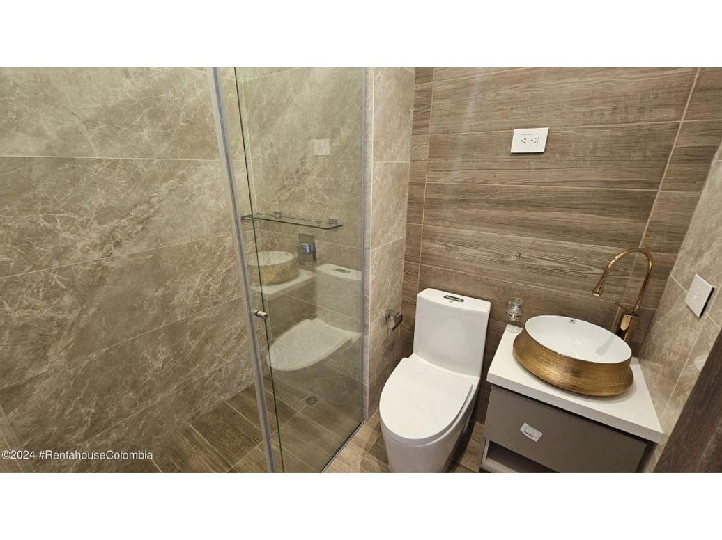 Casa de 4 alcobas en venta en Cedro Golf, Bogotá, 235 m² · foto 19 de 20