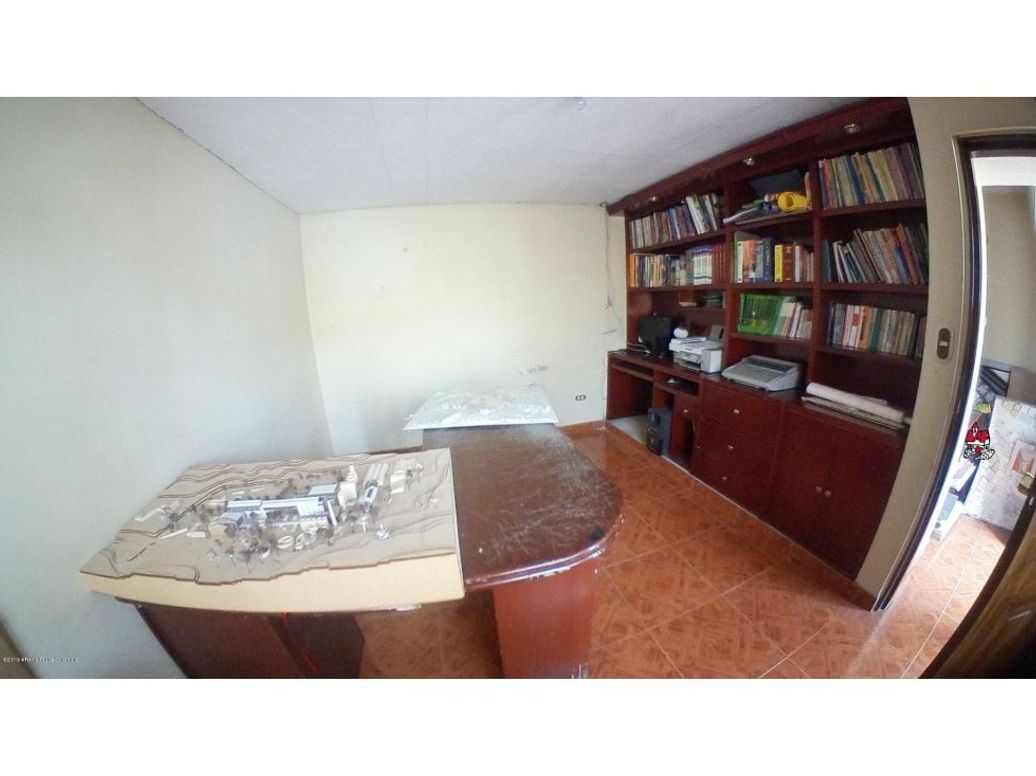 Casa de 5 alcobas en venta en Nicolas De Federman, Bogotá, 340 m² · foto 18 de 20