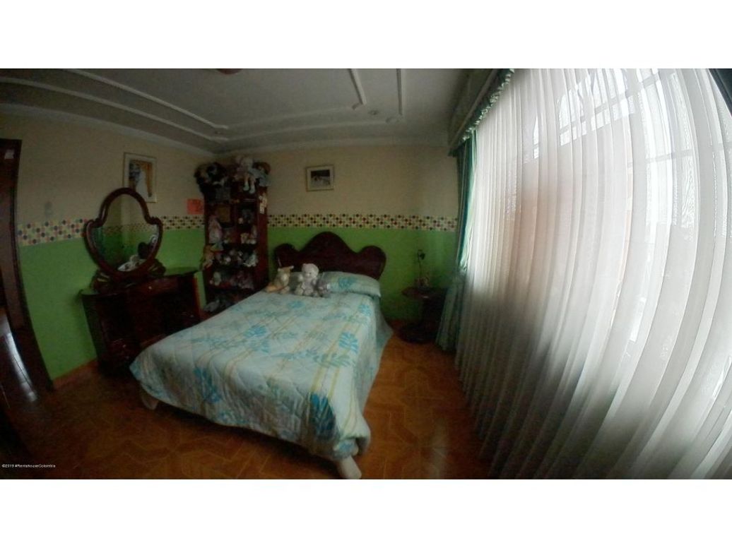 Casa de 5 alcobas en venta en Nicolas De Federman, Bogotá, 340 m² · foto 12 de 20