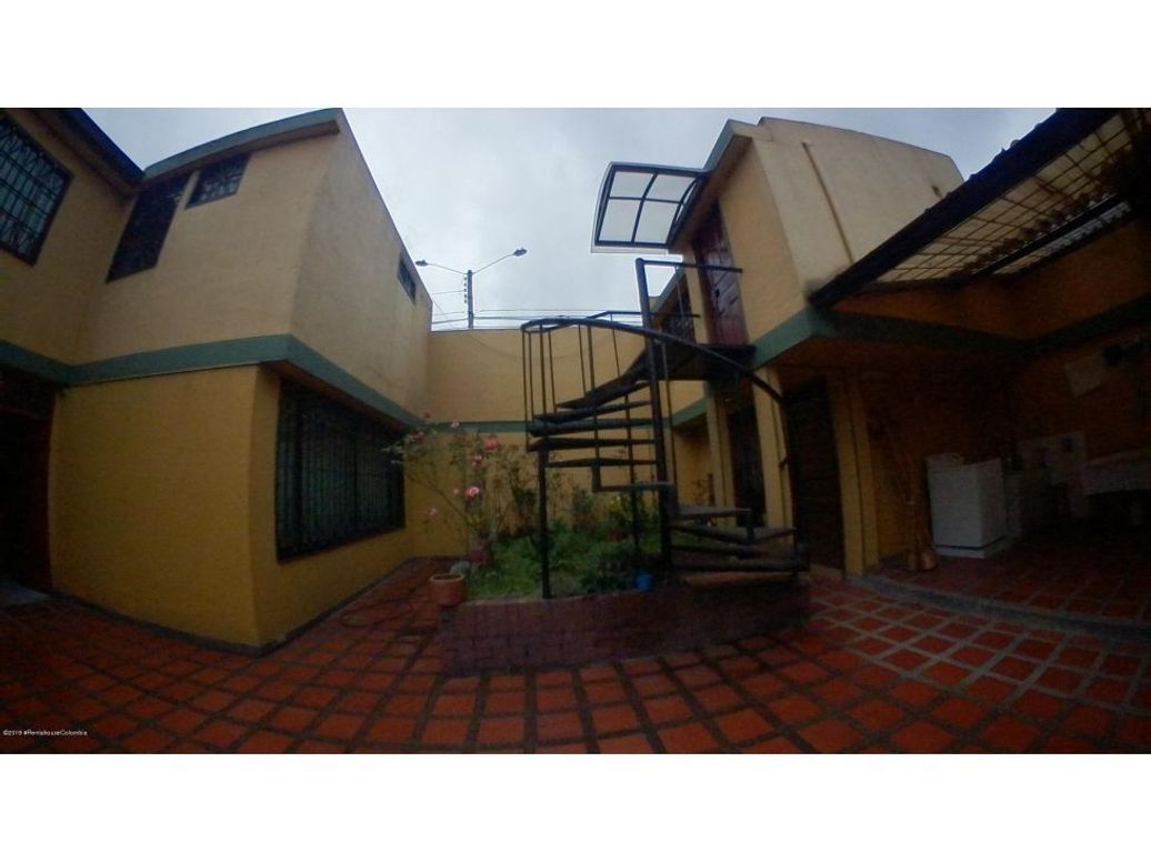 Casa de 5 alcobas en venta en Nicolas De Federman, Bogotá, 340 m² · foto 19 de 20