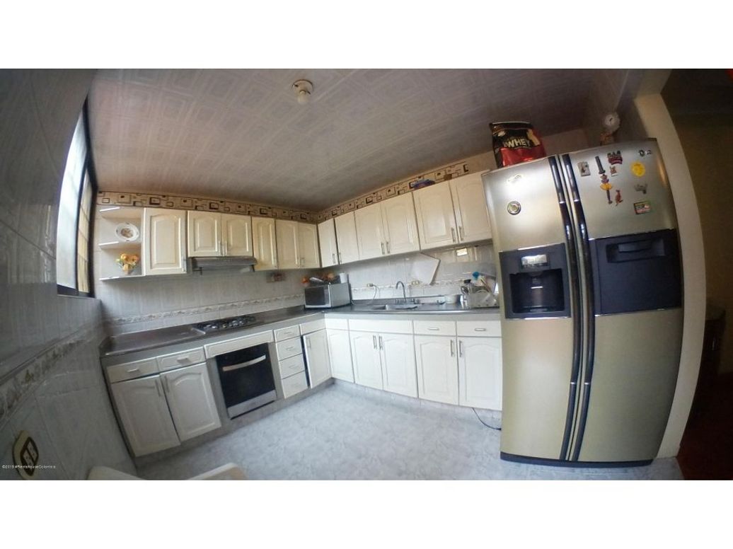 Casa de 5 alcobas en venta en Nicolas De Federman, Bogotá, 340 m² · foto 7 de 20