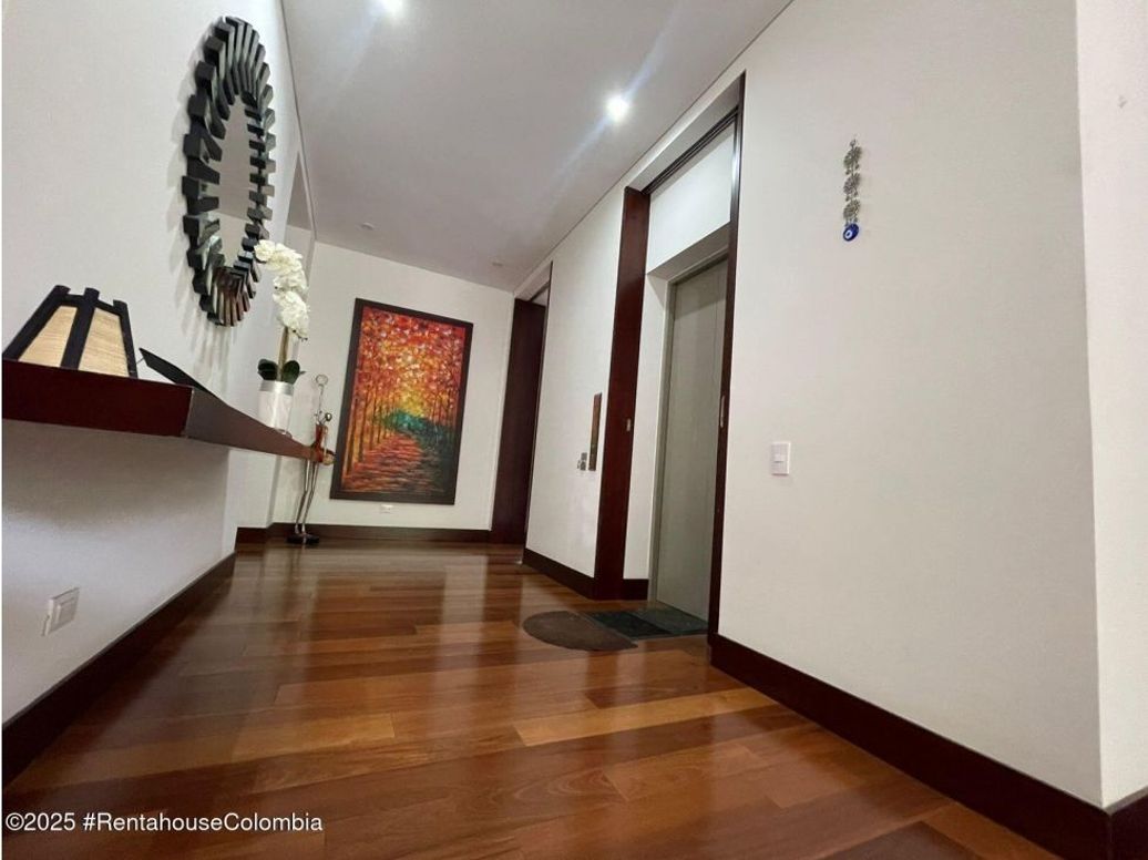 Apartamento de 4 alcobas en venta en Colinas De Suba, Bogotá, 279 m² · foto 6 de 20