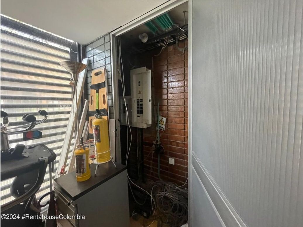 Casa de 5 alcobas en venta en Santa Barbara Alta, Bogotá, 260 m² · foto 6 de 20