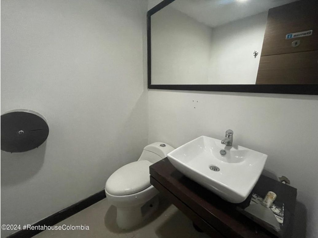 Casa de 5 alcobas en venta en Santa Barbara Alta, Bogotá, 260 m² · foto 12 de 20