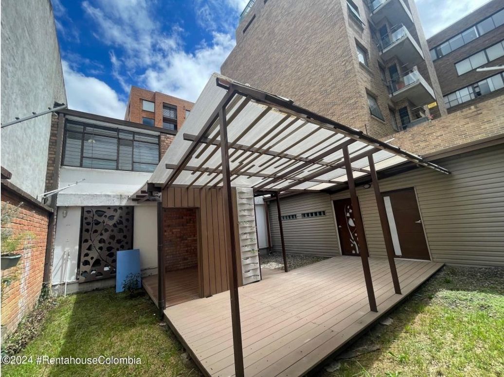 Casa de 5 alcobas en venta en Santa Barbara Alta, Bogotá, 260 m² · foto 18 de 20