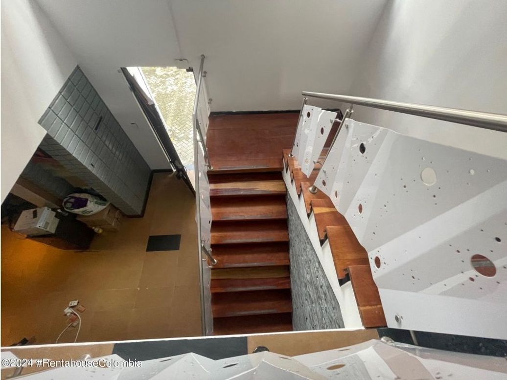 Casa de 5 alcobas en venta en Santa Barbara Alta, Bogotá, 260 m² · foto 16 de 20