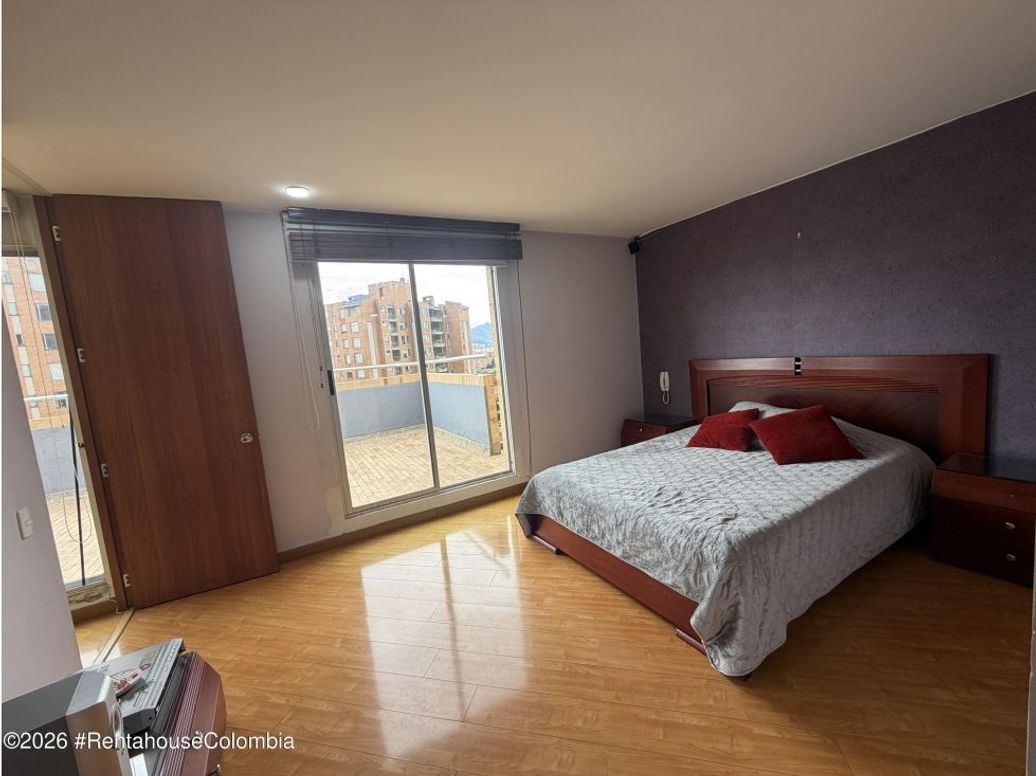 Apartamento de 4 alcobas en venta en Gratamira, Bogotá, 195 m² · foto 15 de 20