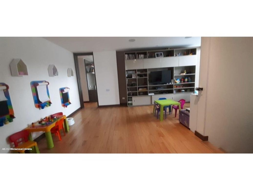 Casa de 4 alcobas en venta en Provenza, Bogotá, 290 m² · foto 15 de 20