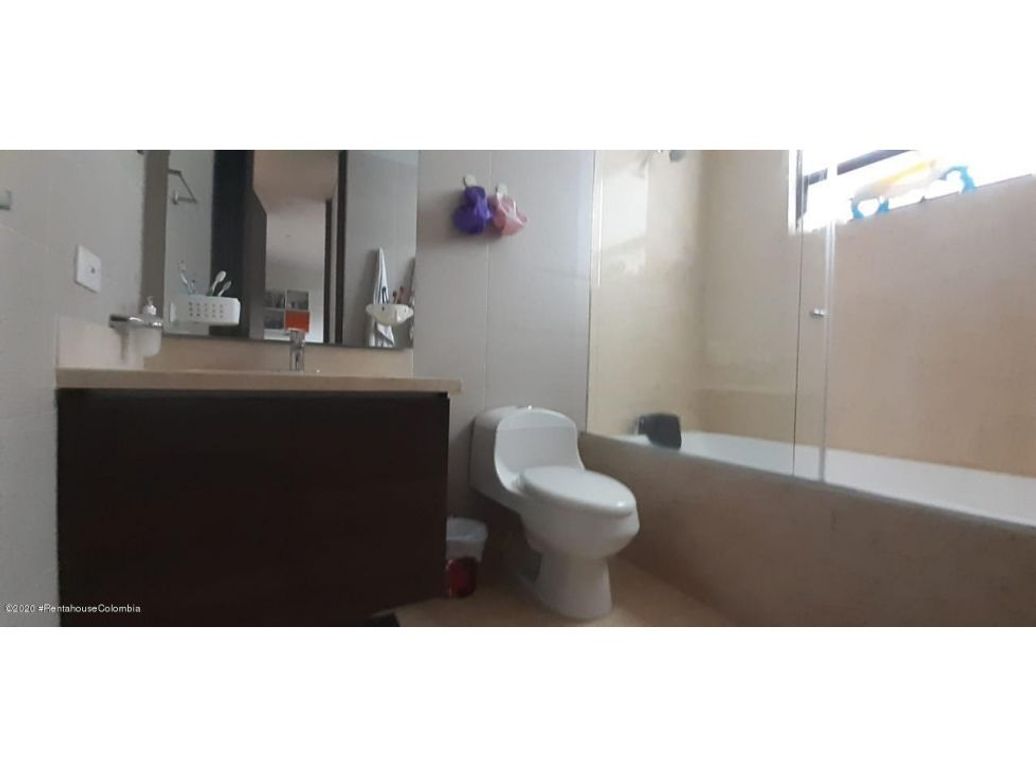 Casa de 4 alcobas en venta en Provenza, Bogotá, 290 m² · foto 16 de 20