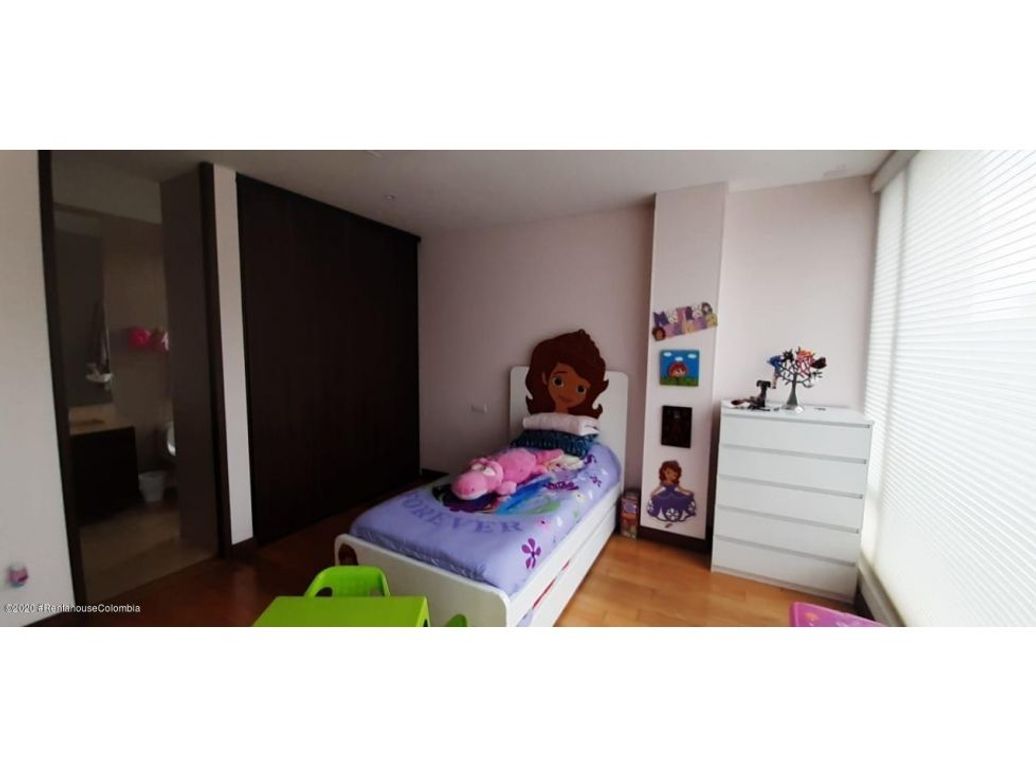 Casa de 4 alcobas en venta en Provenza, Bogotá, 290 m² · foto 18 de 20