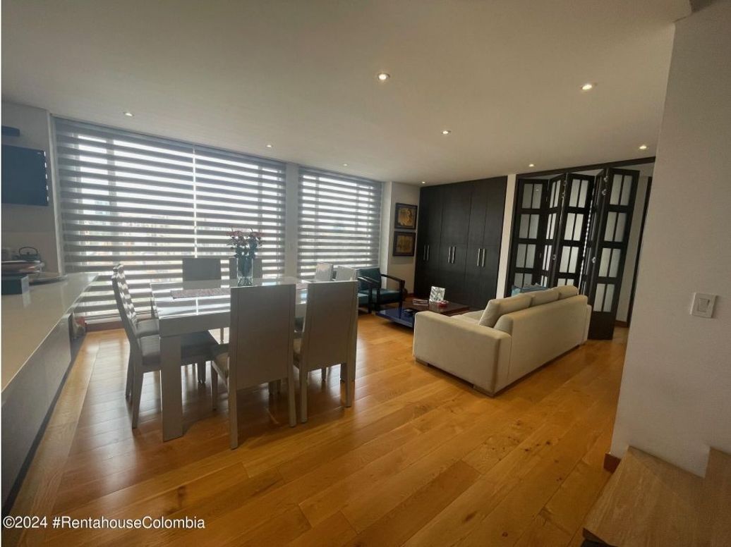 Apartamento de 2 alcobas en venta en Santa Paula, Bogotá, 160 m² · foto 5 de 20