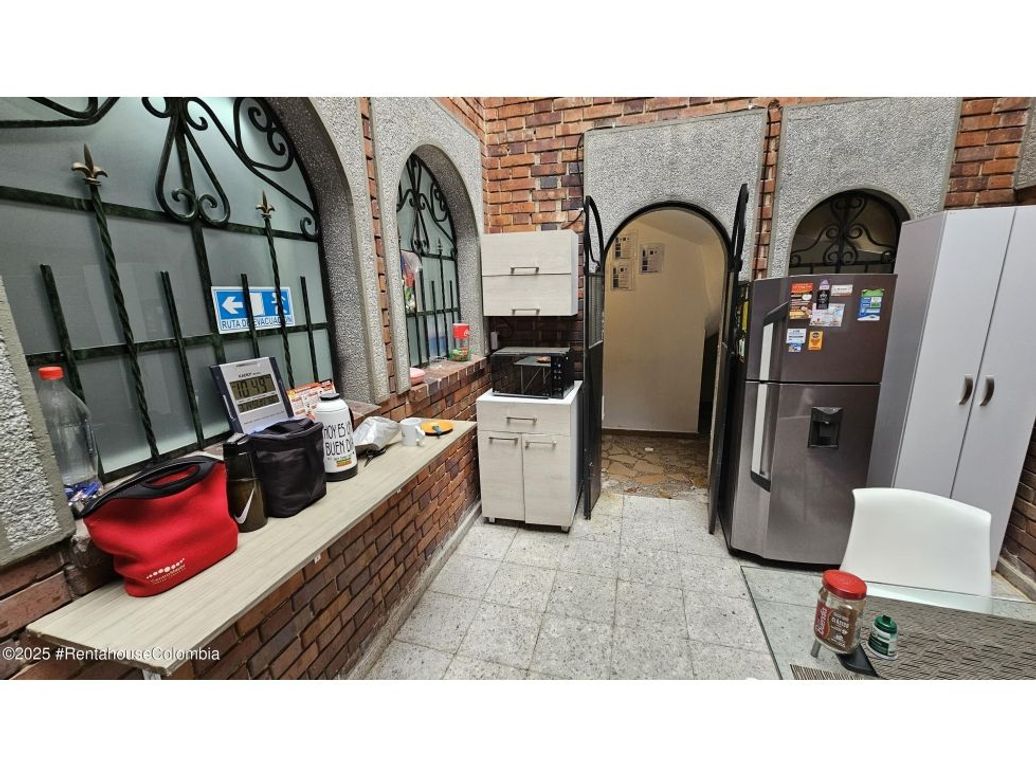 Casa de 7 alcobas en venta en La Soledad, Bogotá, 421 m² · foto 7 de 20