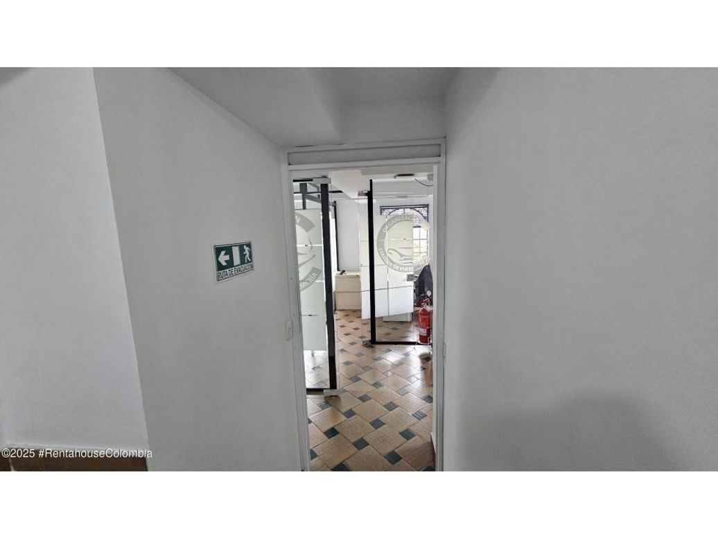 Casa de 7 alcobas en venta en La Soledad, Bogotá, 421 m² · foto 18 de 20