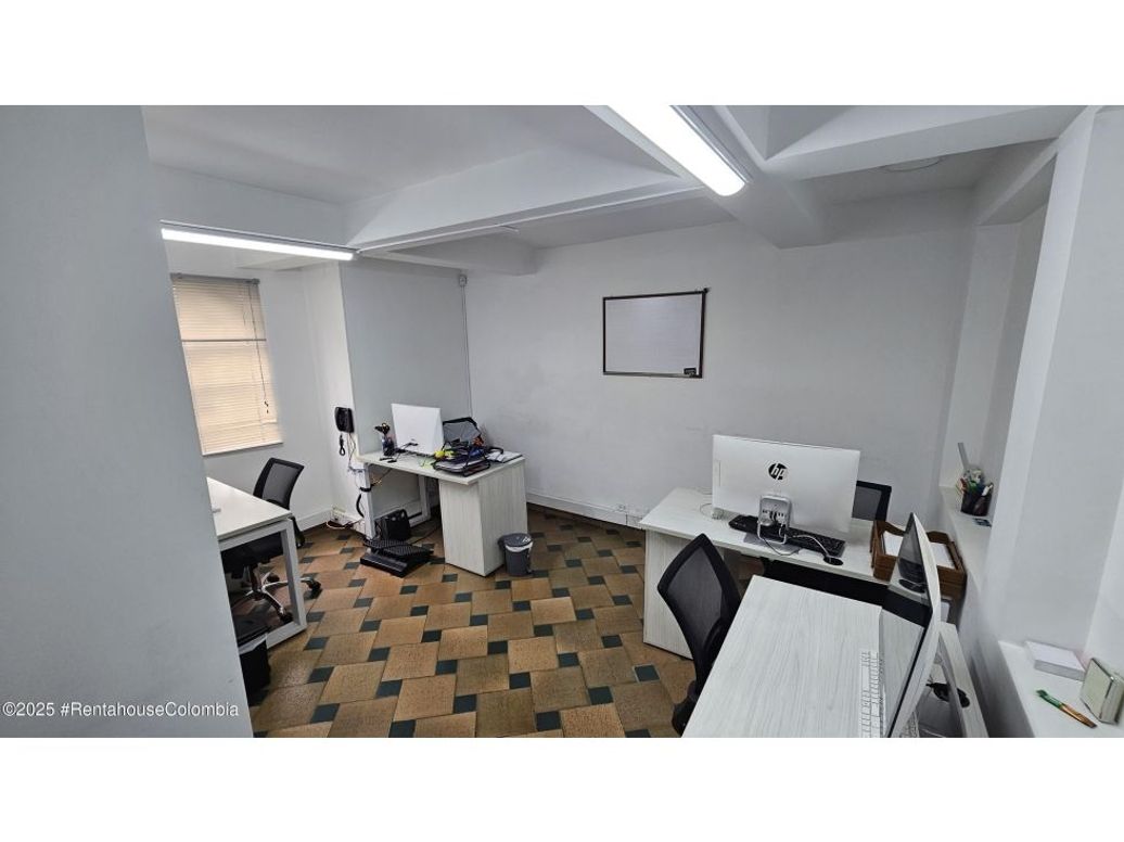 Casa de 7 alcobas en venta en La Soledad, Bogotá, 421 m² · foto 20 de 20