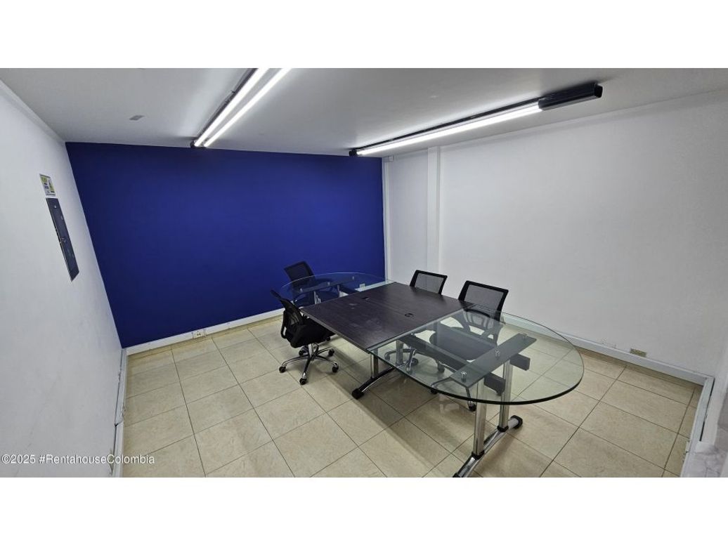 Casa de 7 alcobas en venta en La Soledad, Bogotá, 421 m² · foto 13 de 20