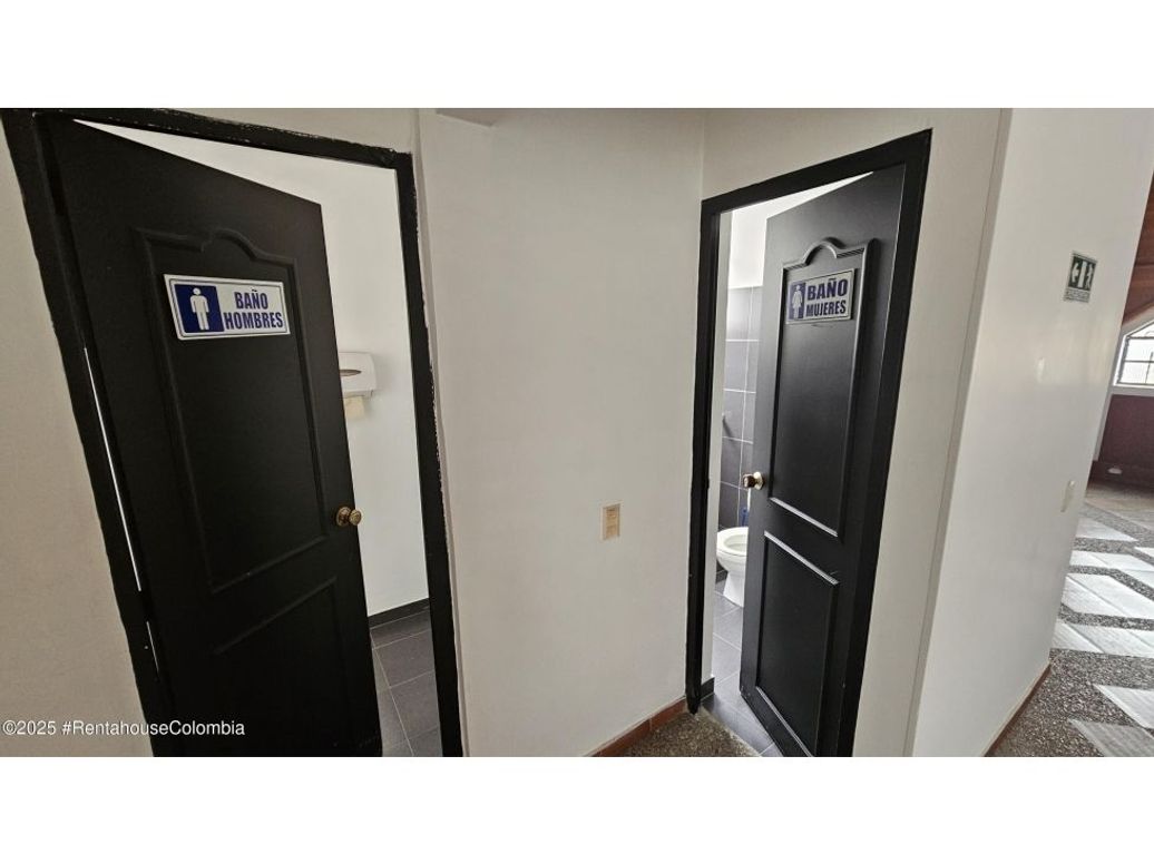 Casa de 7 alcobas en venta en La Soledad, Bogotá, 421 m² · foto 14 de 20