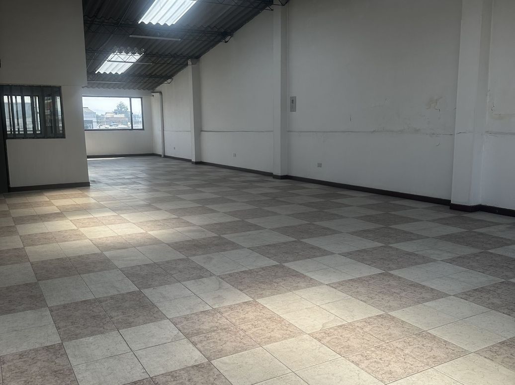 Casa de 6 alcobas en venta en Santa Helenita, Bogotá, 340 m² · foto 7 de 14