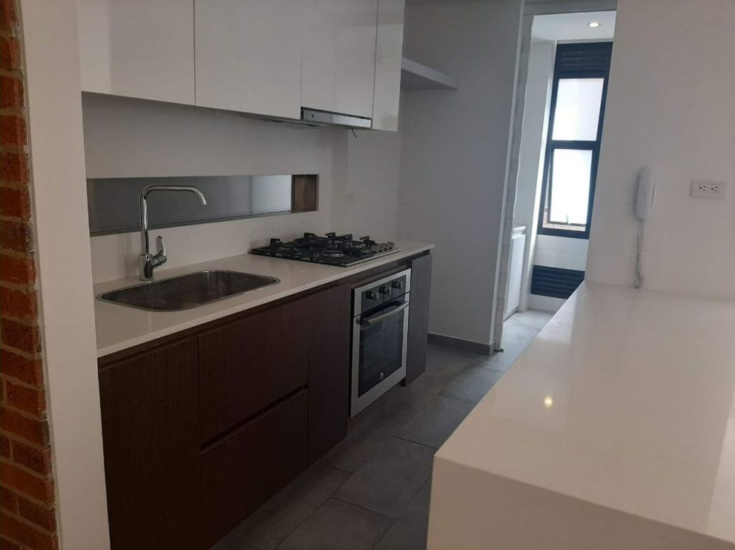 Apartamento de 1 alcoba en venta en Chico Norte Et. Iii, Bogotá, 63 m² · foto 4 de 19