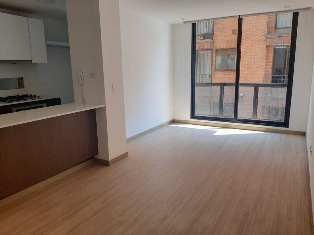 Apartamento de 1 alcoba en venta en Chico Norte Et. Iii, Bogotá, 63 m² · foto 2 de 19