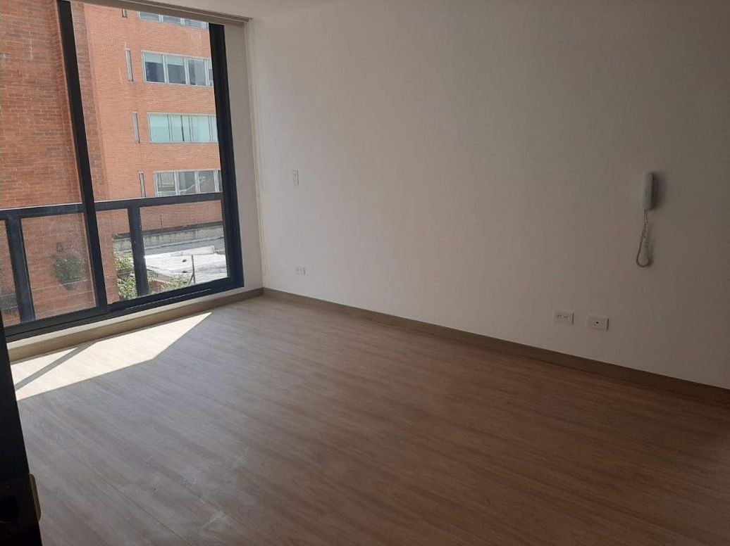Apartamento de 1 alcoba en venta en Chico Norte Et. Iii, Bogotá, 63 m² · foto 3 de 19