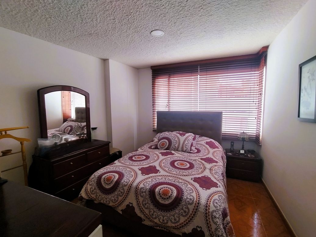 Apartamento de 2 alcobas en venta en La Soledad, Bogotá, 60 m² · foto 2 de 19