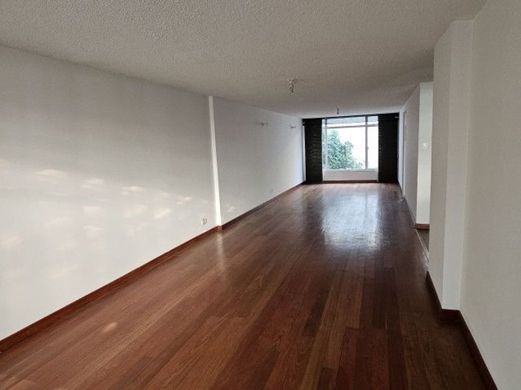 Casa de 4 alcobas en venta en Autopista Muzu, Bogotá, 250 m² · foto 6 de 20