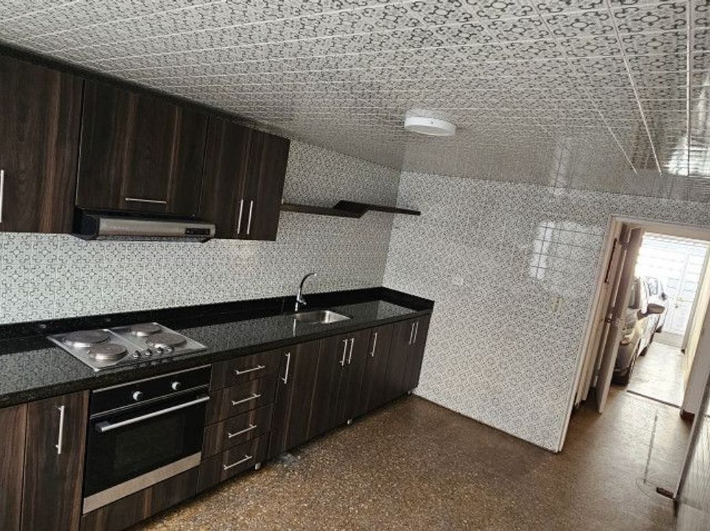 Casa de 4 alcobas en venta en Autopista Muzu, Bogotá, 250 m² · foto 8 de 20