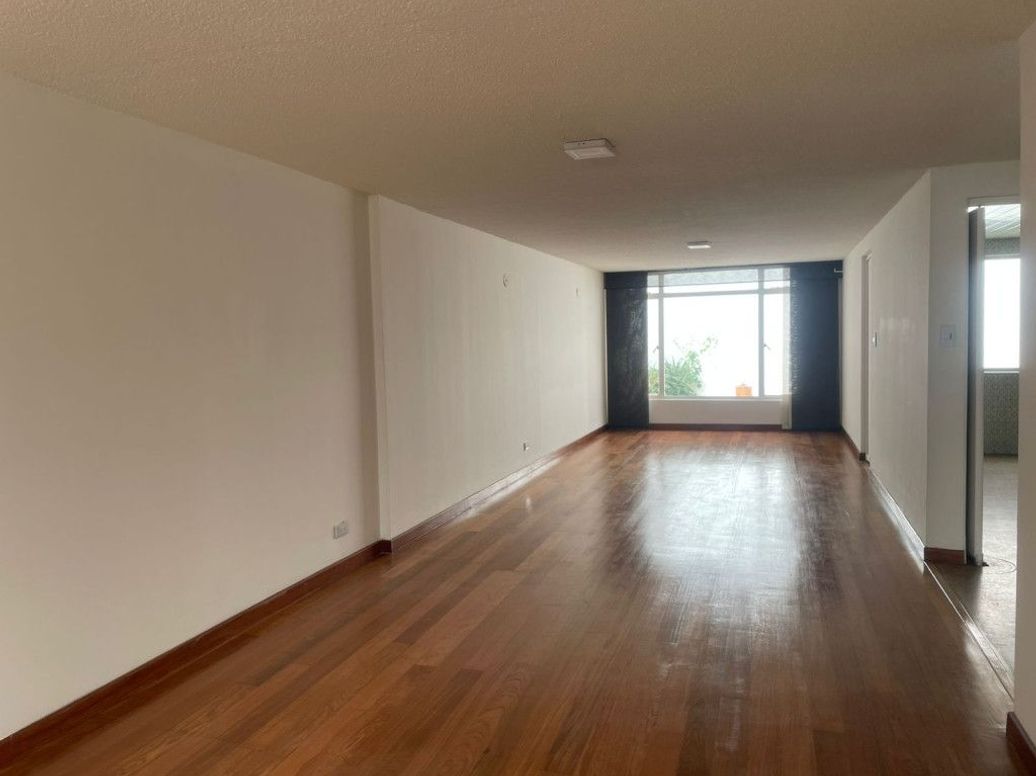 Casa de 4 alcobas en venta en Autopista Muzu, Bogotá, 250 m² · foto 3 de 20